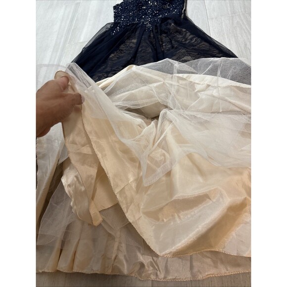 Xscape Navy Blue Lace Beaded tulle overlay Evening Gown Size 8 Formal Prom - Picture 14 of 17